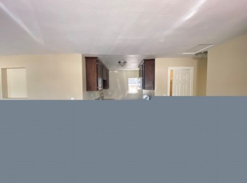 708 Plum St, Compton CA  90222-3940 exterior