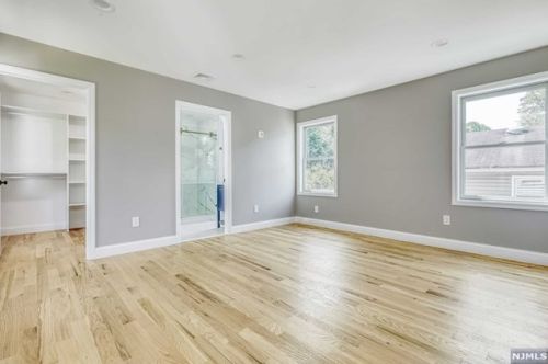 441 Northern Pkwy, Ridgewood NJ  07450-1720 exterior