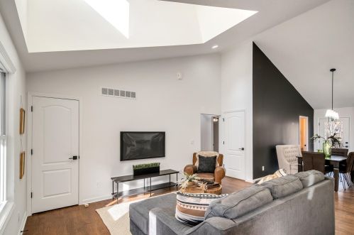 450 Pickett Dr, Covington KY  41011-1861 exterior