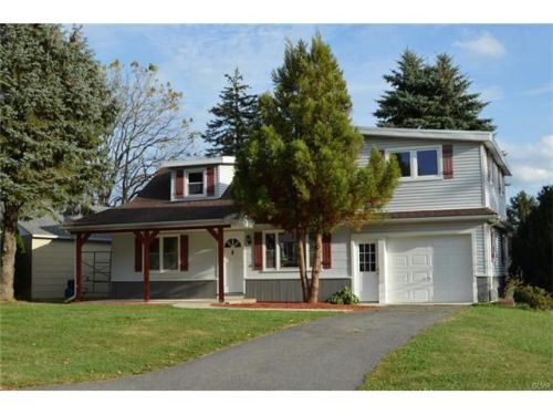 2674 Hermitage Ave, Easton, PA 18045-2425