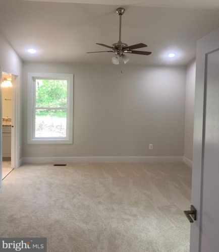 464 Cabin Point Dr, Montross VA  22520-4075 exterior