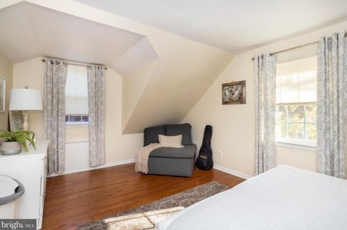 1202 Wedgewood Rd, Flourtown PA  19031-2127 exterior