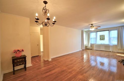 600 Pelham Rd, New Rochelle, NY 10805-1319