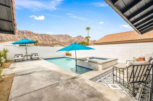 52170 Avenida Ramirez, La Quinta CA  92253-5228 exterior