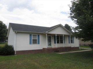 103 Canova Dr, Shelbyville, TN 37160-3047