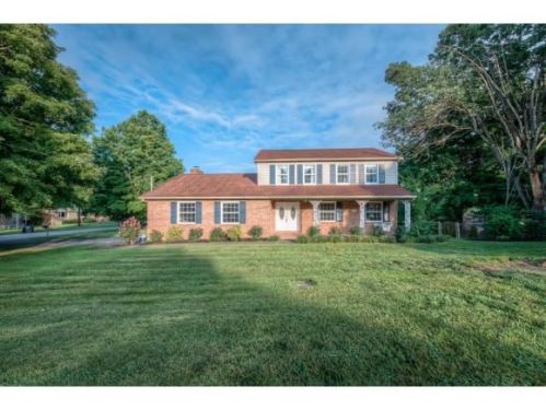 189 Coralwood Dr, Kingsport, TN 37663-2747