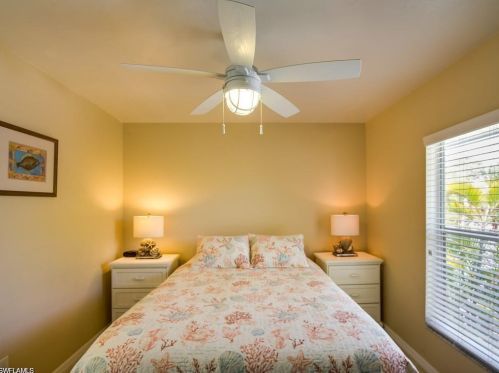 6000 Gulf Rd, Fort Myers Beach FL  33931-4315 exterior