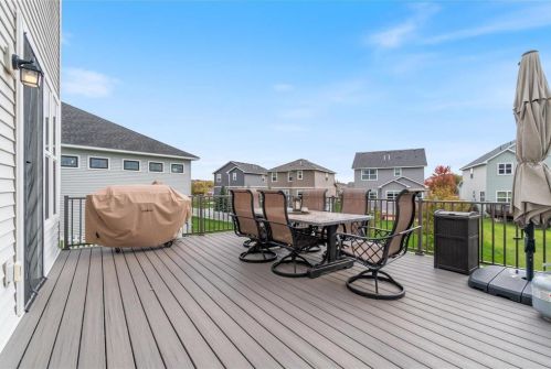 4 Promise Blvd, Hudson WI  54016-8722 exterior