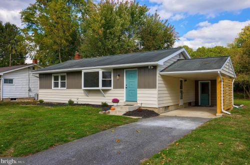 2617 Valley Dr, Lancaster, PA 17603-5930