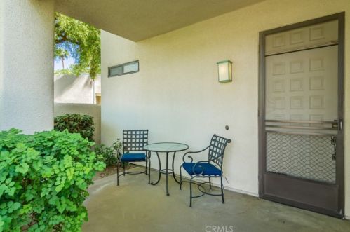 67643 Natoma Dr, Cathedral City, CA 92234-7407