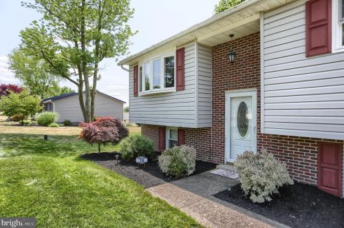 16 Mary Ave, Navy Sup Dpt, PA 17055-9717