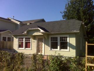8416 117th Pl, Seattle, WA 98178-4008