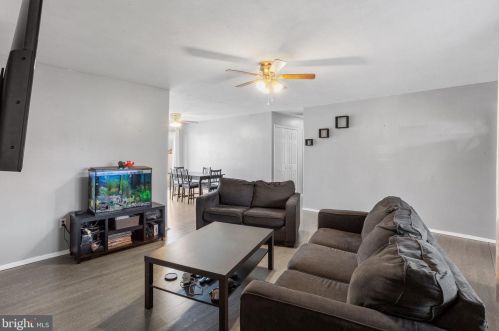 24 Griffin Ln, Willingboro NJ  08046-3324 exterior