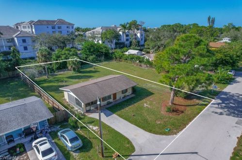 3903 Quails Walk, Bonita Springs, FL 34134-4103