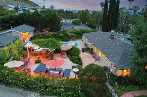 921 Mountain St, Glendale, CA 91202-1039