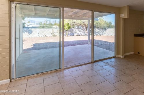 8409 Mary Dr, Tucson AZ  85730-2038 exterior