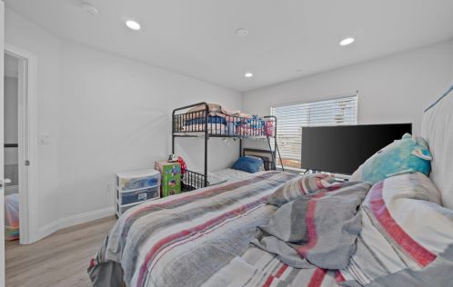 7891 Railroad Ave, Riverside CA  92504-4139 exterior