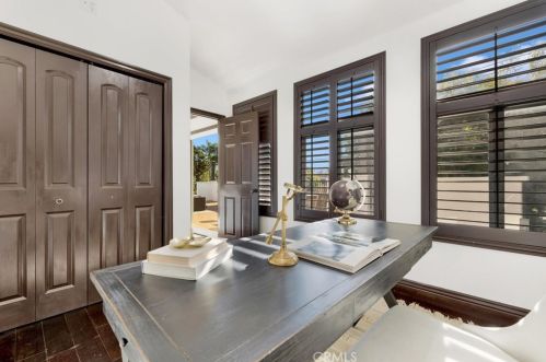 2340 Robinhood Pl, Orange CA  92867-1851 exterior