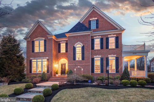 19376 Ml Dm Pl, Leesburg VA 20176-1637 exterior