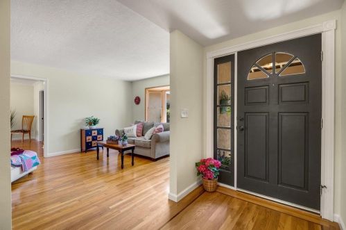 6075 Paseo Pueblo Dr, San Jose, CA 95120-2739