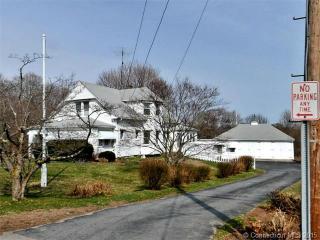 265 Norwich New London Tpke, Uncasville CT  06382-2515 exterior