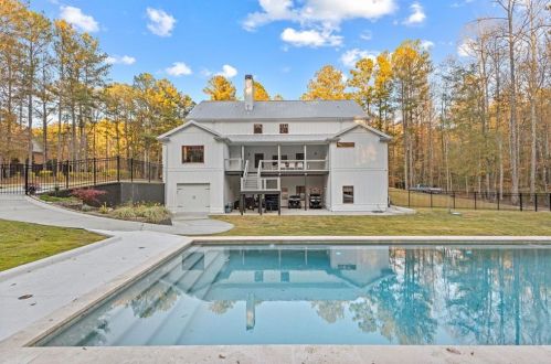 215 Diamond Pt, Fayetteville GA  30215-5149 exterior