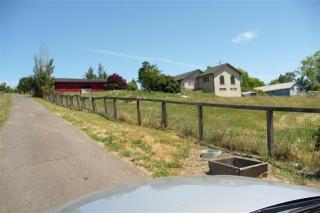 624 Valley View Rd, Ashland, OR 97520-9636