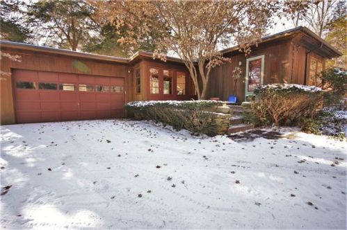 1806 Old Louisquisset Pike, Lincoln, RI 02865-4519