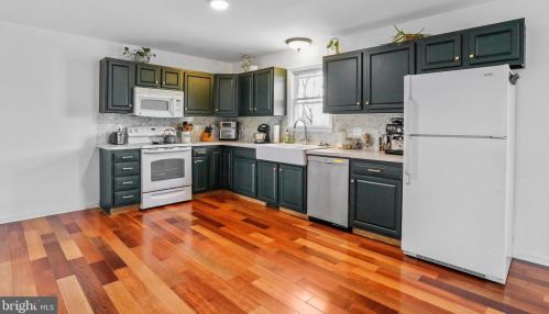 801 High Top Rd, Linden VA  22642-5445 exterior