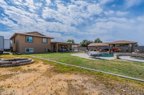 5752 Monte Cristo Ave, Glendale AZ 85306-2230 exterior