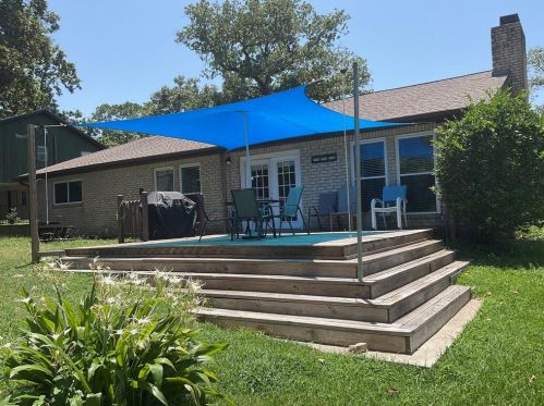 172 Elliott Cove Loop, Chita TX  75862-7106 exterior
