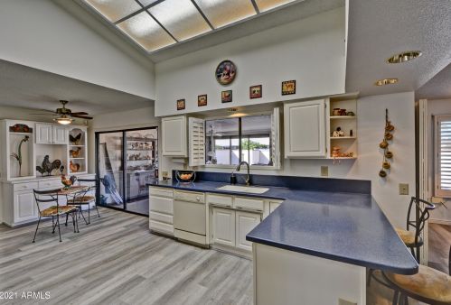 12302 Aurora Dr, Sun City AZ 85375-3833 exterior