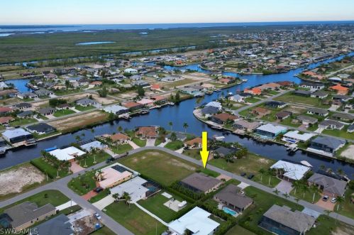 3706 2 St, Cape Coral FL  33991-7622 exterior