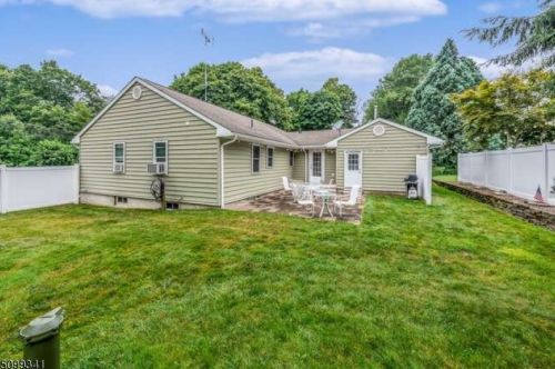 502 Ridge Rd, West Milford NJ  07480-1940 exterior