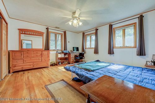 38 Laurel Ave, Jackson Twp NJ 08527-2738 exterior