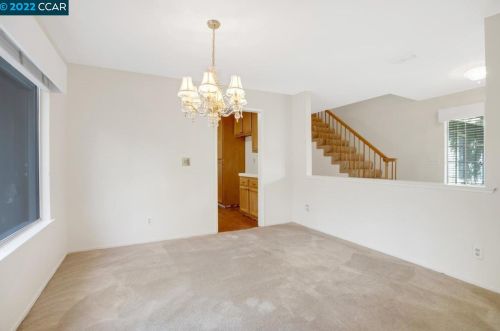 9456 Fairlight Ct, Elk Grove CA  95758-1031 exterior