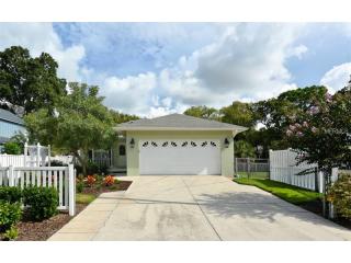 4729 Linwood St, Sarasota, FL 34232-4132