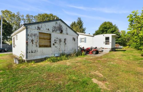 451 New Zealand Rd, Seabrook NH 03874-4113 exterior