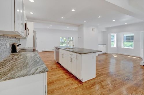 28 Crowley Ave, Milford CT  06461-2306 exterior