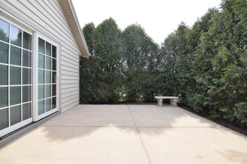 630 Annecy Park Cir, Waterford WI  53185-4262 exterior