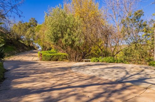 2423 Buenos Aires Dr, Covina CA  91724-3913 exterior