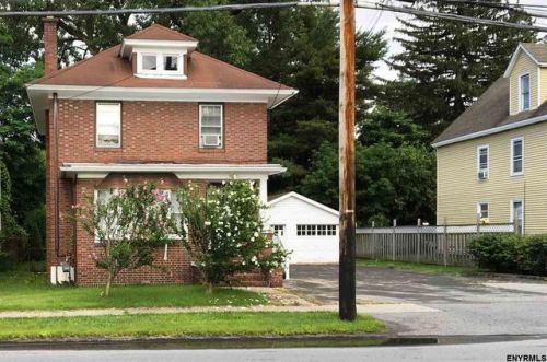 1905 Hamburg St, Schenectady, NY 12304-4789