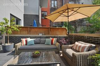 134 Saint Marks Pl, Brooklyn, NY 11217-4638