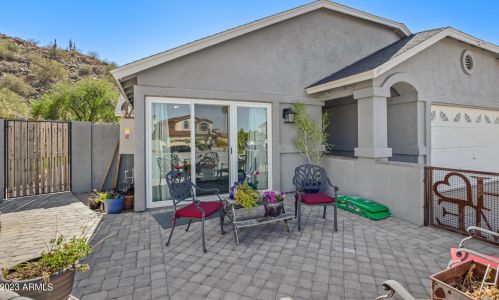 1723 Behrend Dr, Phoenix AZ  85024-1207 exterior