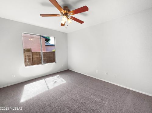 10195 Rainbow Meadow Dr, Tucson AZ  85747-5504 exterior