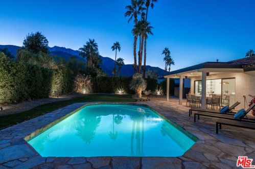 1055 Louise Dr, Palm Springs CA  92262-3241 exterior