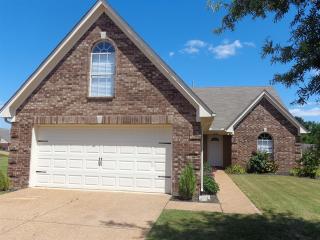 4082 Colton Dr, Olive Branch MS  38654-8196 exterior
