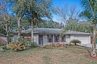 14339 Cedar Island Rd, Jacksonville, FL 32250-1930