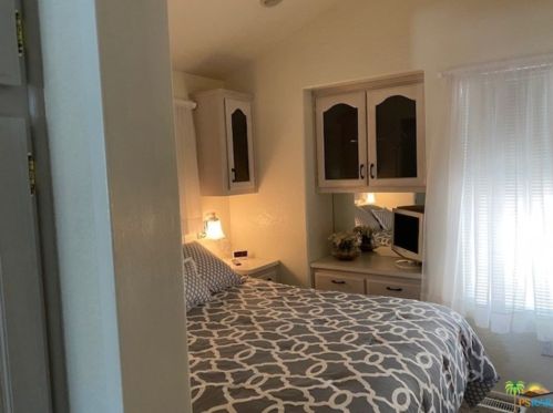 69801 Ramon Rd, Cathedral City CA  92234-3358 exterior