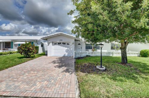 1715 19th Dr, Boynton Beach, FL 33426-6421
